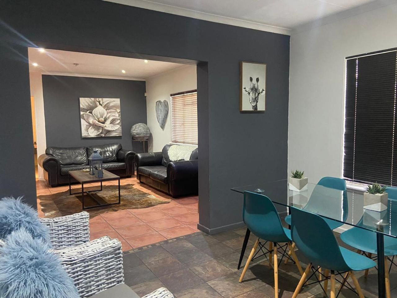Karoo Heart Apartment Beaufort West Exterior photo